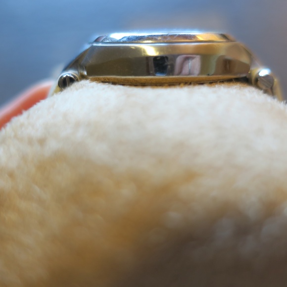 Michael Kors Chronograph Watch - Picture 6 of 9